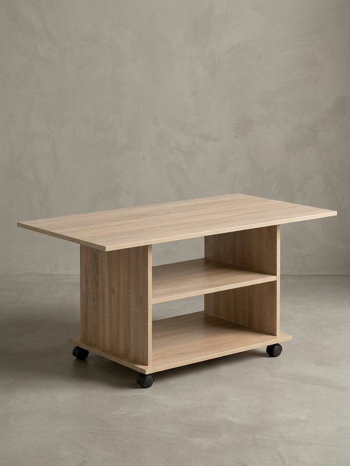 Alternative Perspektive des Kaffeetischs mit Stauraum. Die 52x20x40 cm großen Fächer unter der Tischplatte bieten reichlich Platz für Zeitschriften und Fernbedienungen im Alltag._