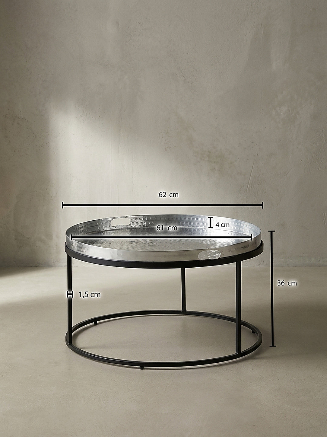 Technische Zeichnung des runden Couchtisches aus Metall mit exakten Maßangaben von 62x62x36 cm für die präzise Raumplanung im Wohnzimmer._