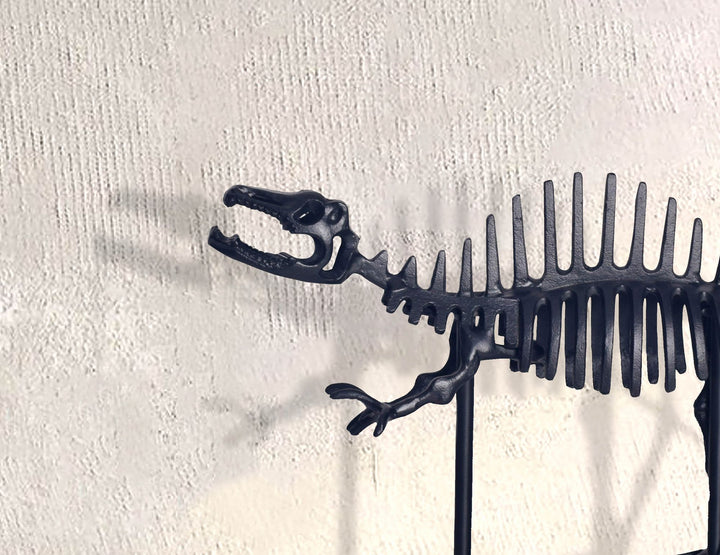 Dekofigur T-Rex Aluminium Schwarz Dino Statue 62 cm mit Sockel - Design Metall Deko Alu Modern - Tischdeko Wohndeko Aluminiumdekoration - Dekoration Wohnaccessoire_