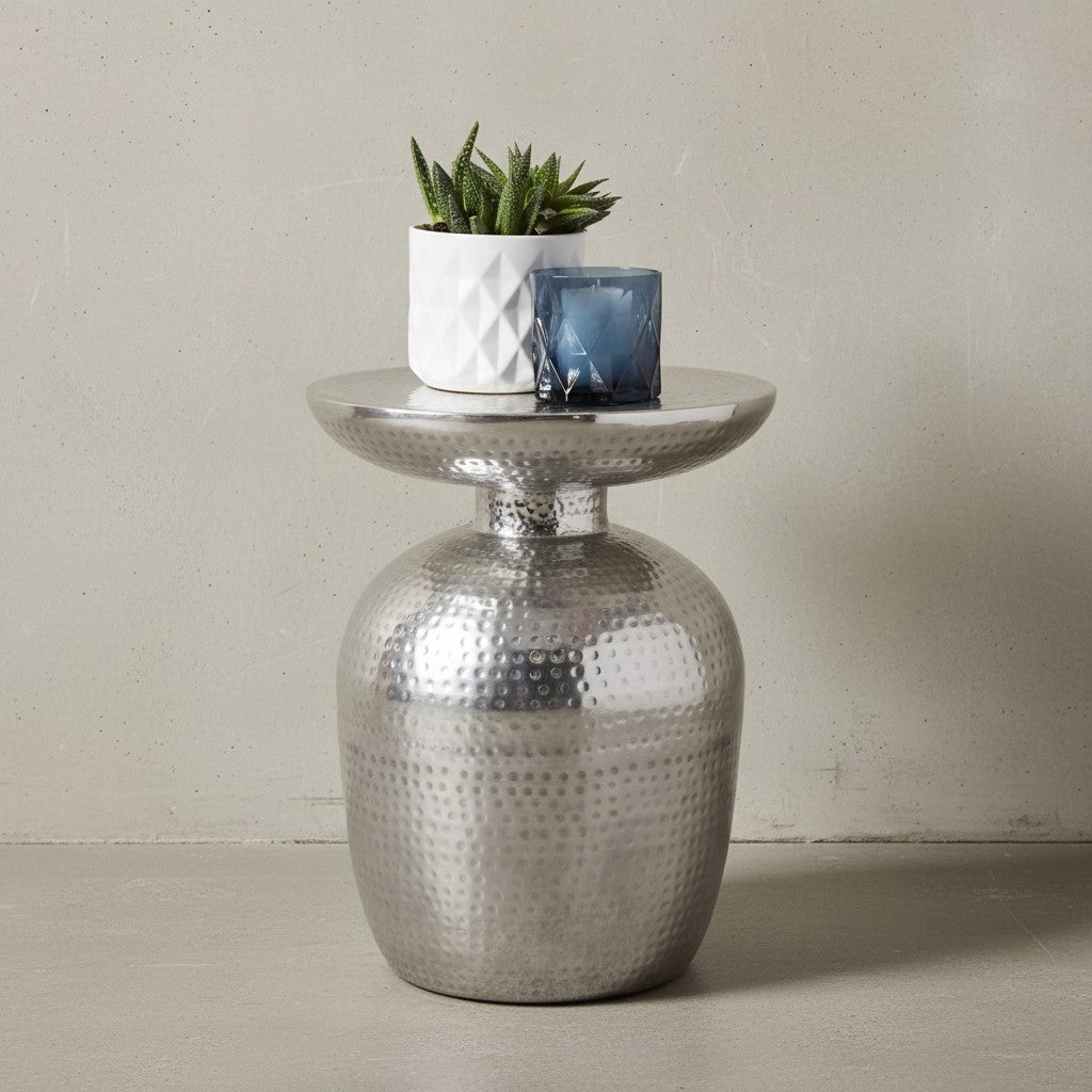 Dekotisch ENNS_ Orientalisch_ Hammerschlagstruktur_ Aluminium_ 15 kg Belastbarkeit - KADIMA DESIGN_Farbe_ Silber_ Größe_ 36x36x46 cm_