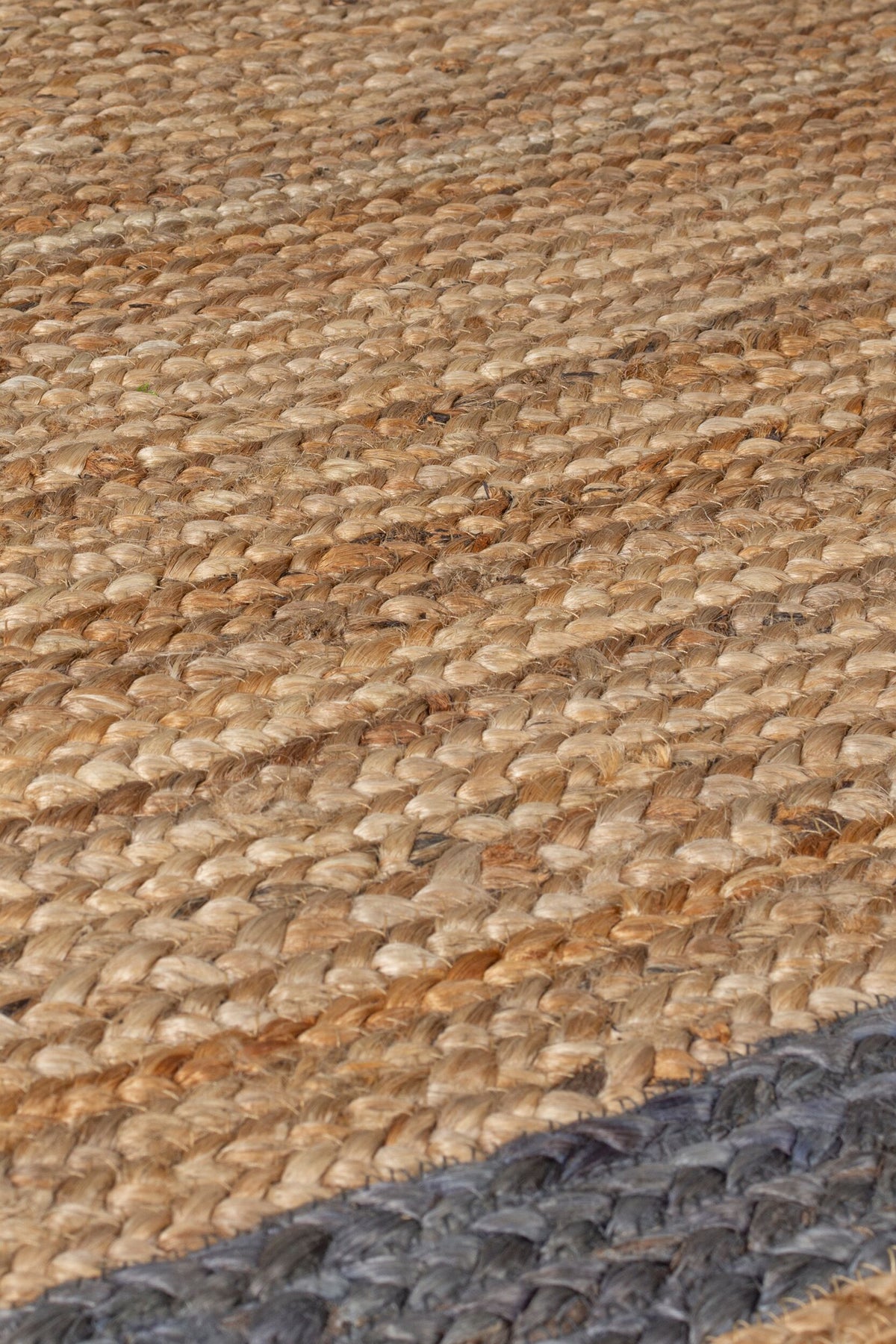 Einzigartiger handgearbeiteter Jute-Teppich Braun-Grau Läufer