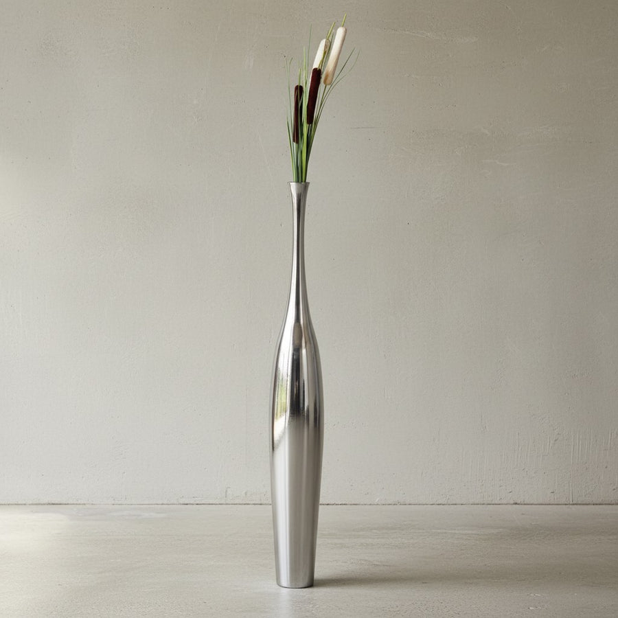 Elegante Aluminium Blumenvase - 100 cm_ Silber_ Zeitloses Design_ Handgefertigt_ KADIMA DESIGN_Größe_ 13x13x100 cm_