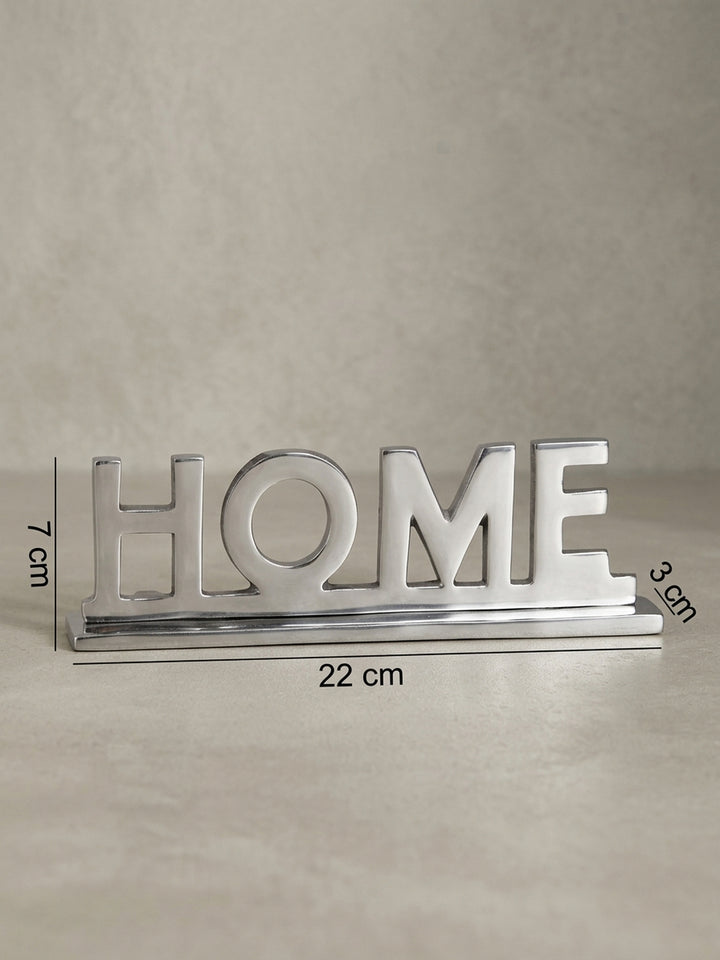 Aluminium hochwertig in perspektivischer Ansicht zeigt Form und Proportionen 22x7x4 cm auf Studiohintergrund_