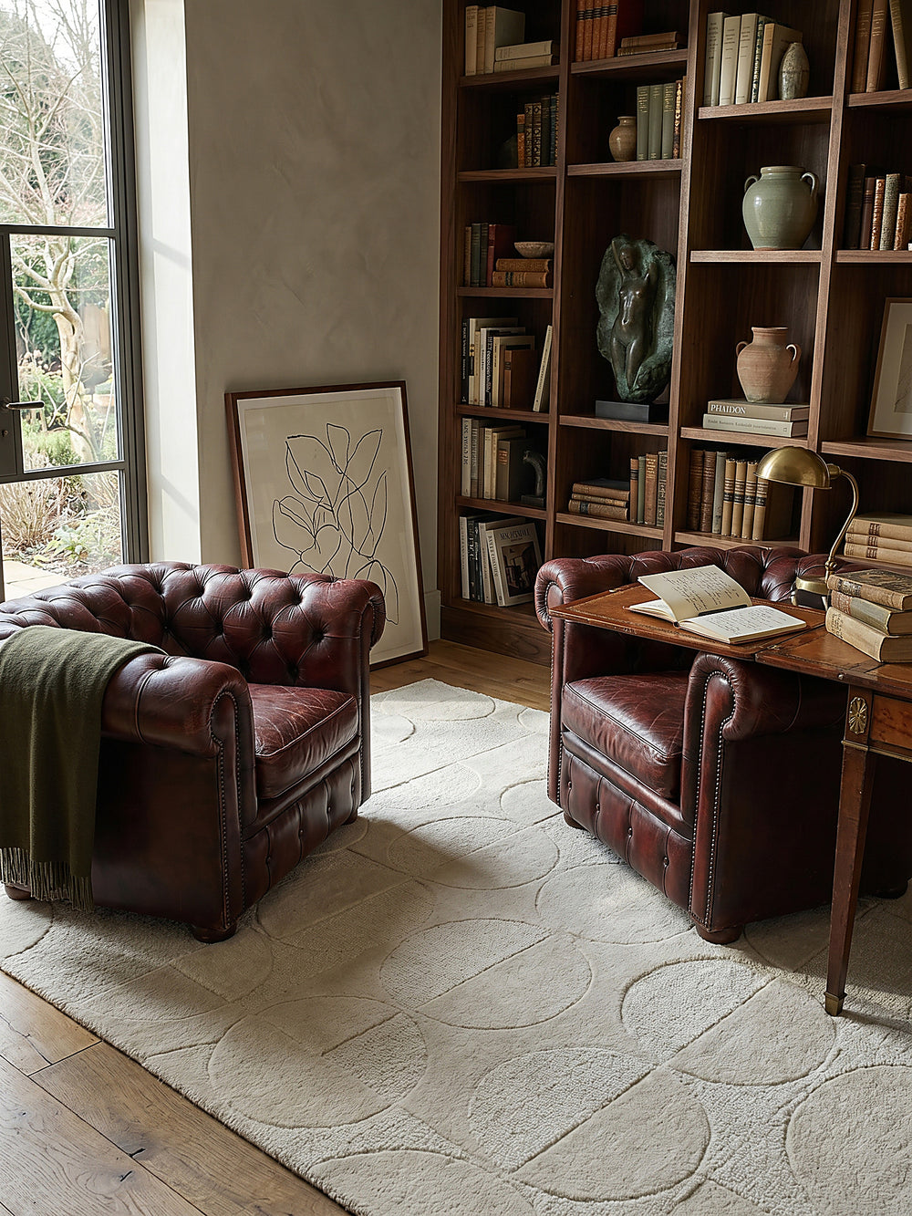 Teppich Natur rechteckig im Wohnzimmer mit Couchtisch und Wohnaccessoires Wohnidee skandinavisch modern_