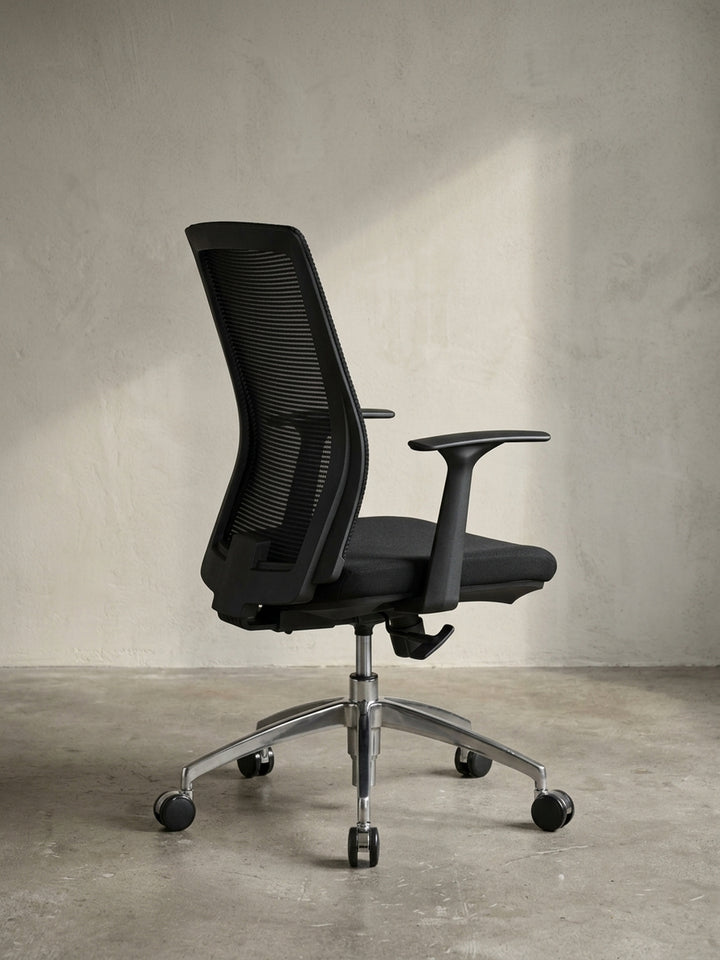 Bürostuhl Stoff schwarz Design modern mit Rollen und Höhenverstellung 70x63x107 cm Möbel Einrichtung Home Office stilvoll zeitgenössisch elegant Wohnen Interior Zuhause Wohnzimmer hochwertig_