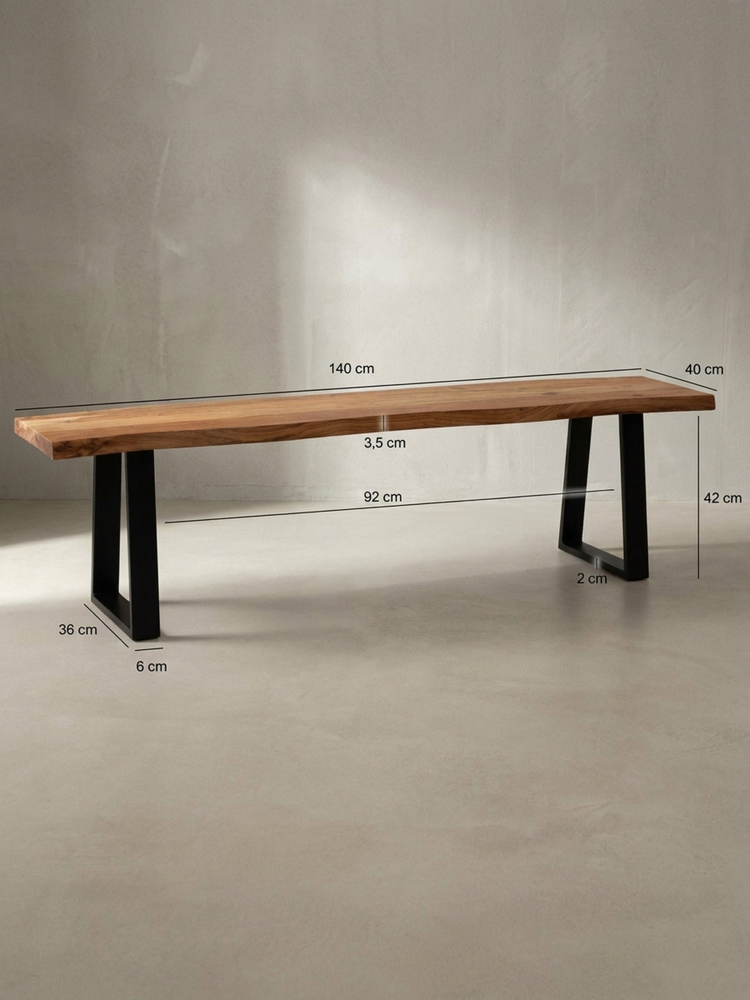Technische Zeichnung der Esszimmerbank mit genauen Maßen: Länge 140 cm, Tiefe 40 cm und Höhe 45,5 cm für die perfekte Raumplanung._