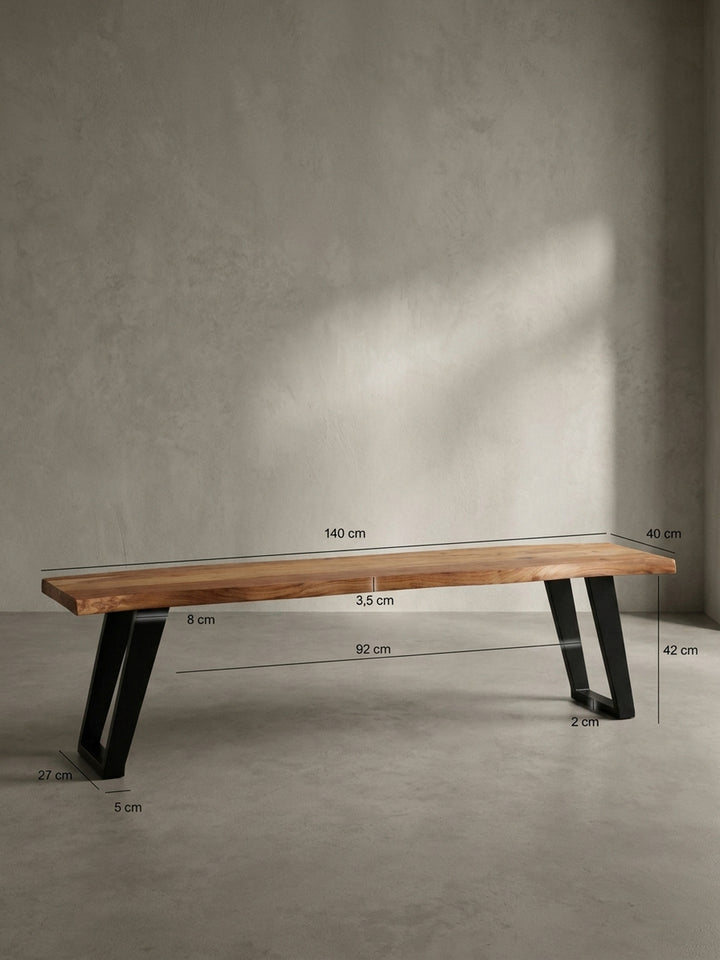Technische Zeichnung der Esszimmerbank mit exakten Maßen: Länge 140 cm, Höhe 46 cm und Tiefe ca. 40 cm, ideal zur Planung des Essbereichs._