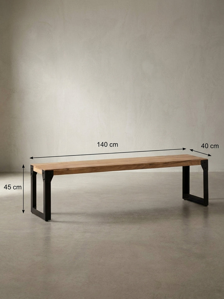 Technische Zeichnung der Esszimmerbank mit genauen Maßen: Länge 140 cm, Tiefe 40 cm und Höhe 45 cm, ideal für die Raumplanung._