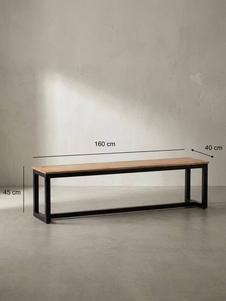 Technische Darstellung der Esszimmerbank mit exakten Maßangaben: Länge 160 cm, Tiefe 40 cm, Höhe 45 cm, für die präzise Planung im Essbereich._