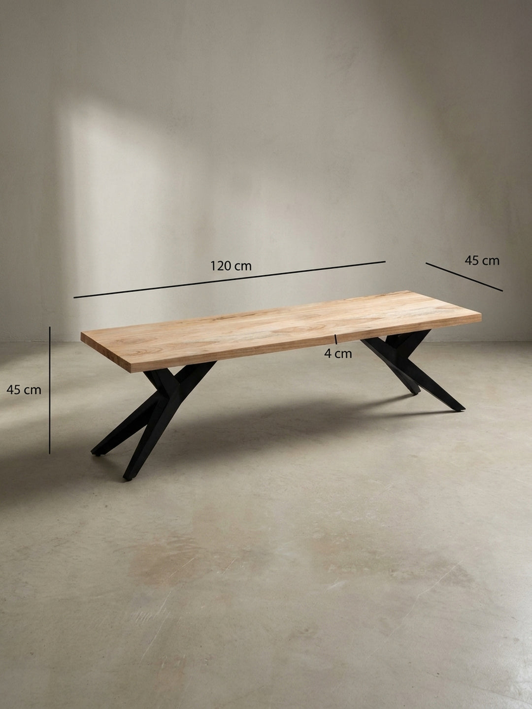 Technische Zeichnung der massiven Holzbank mit exakten Maßangaben: Länge 120 cm, Tiefe 45 cm und Höhe 45 cm, ideal für die Raumplanung._