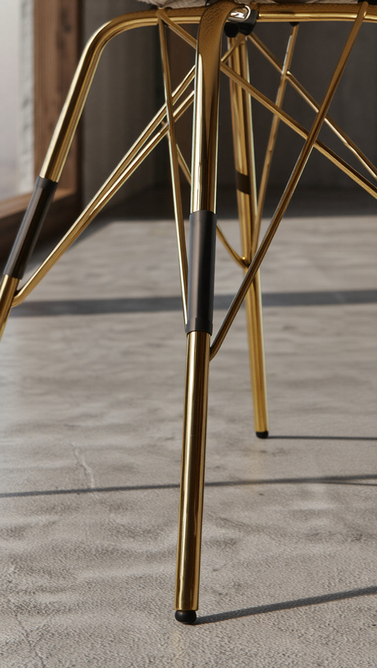 Design-Stuhlset für Esszimmer, gepolstert mit goldfarbenen Beinen – elegante Küchenstühle im skandinavischen Stil