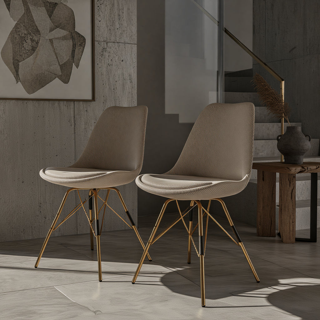 Esszimmerstühle im skandinavischen Look – 2er-Set in Beige mit Stoffpolsterung und goldenen Beinen _