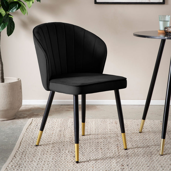 Design-Küchenstühle 2er-Set in Schwarz, gepolstert mit Samtstoff und Metallbeinen in Schwarz-Gold – moderner Schalenstuhl fürs Esszimmer_
