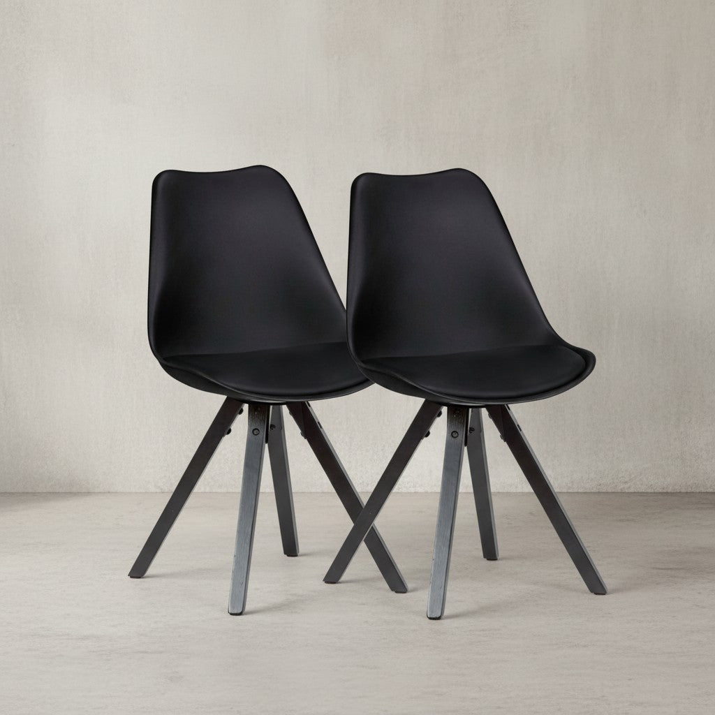 Esszimmerstuhl LUND_ Modernes Design_ Stoffbezug_ Holzstandbeine_ Filzgleiter_ einfache Montage - KADIMA DESIGN_Farbe_ Schwarz_ Material_ Kunstleder_ Größe_ 49x52x87 cm_