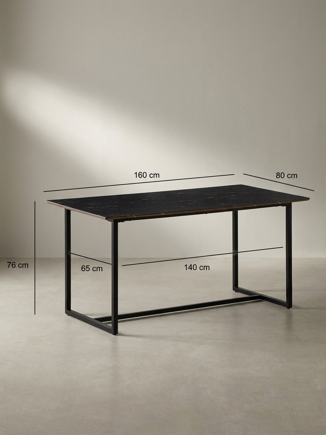 Maßskizze des Esstisches mit den exakten Abmessungen 160 cm Länge 80 cm Breite und 76 cm Höhe zur perfekten Planung im Esszimmer_