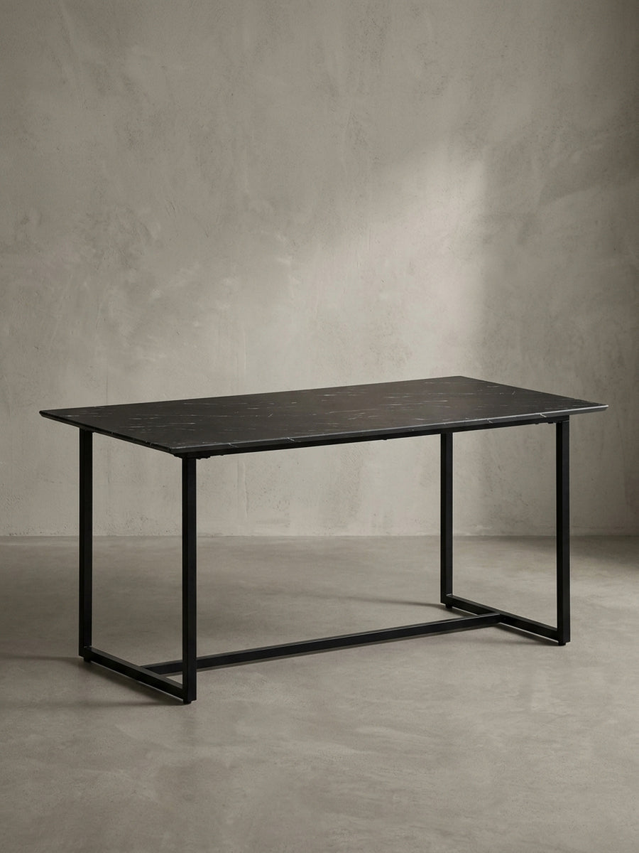 Minimalistischer Esstisch 120x60x76 cm in dunkler Marmor-Optik mit Kufengestell freigestellt vor weißem Hintergrund_