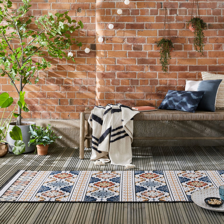 Farbenfroher Terrassen-Teppich LAGAN TODD_ UV-beständig_ Kadima Design_Multi_#sku_BARK503119374015#