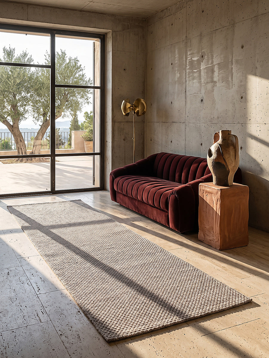 Teppich Taupe Läufer im modernen Wohnzimmer_