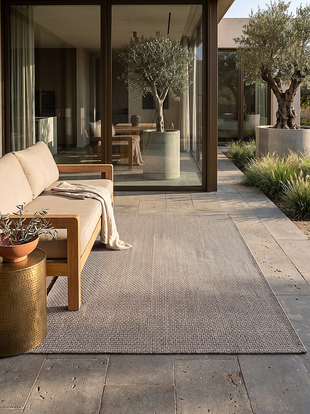 Teppich Taupe rechteckig Editorial Styling_