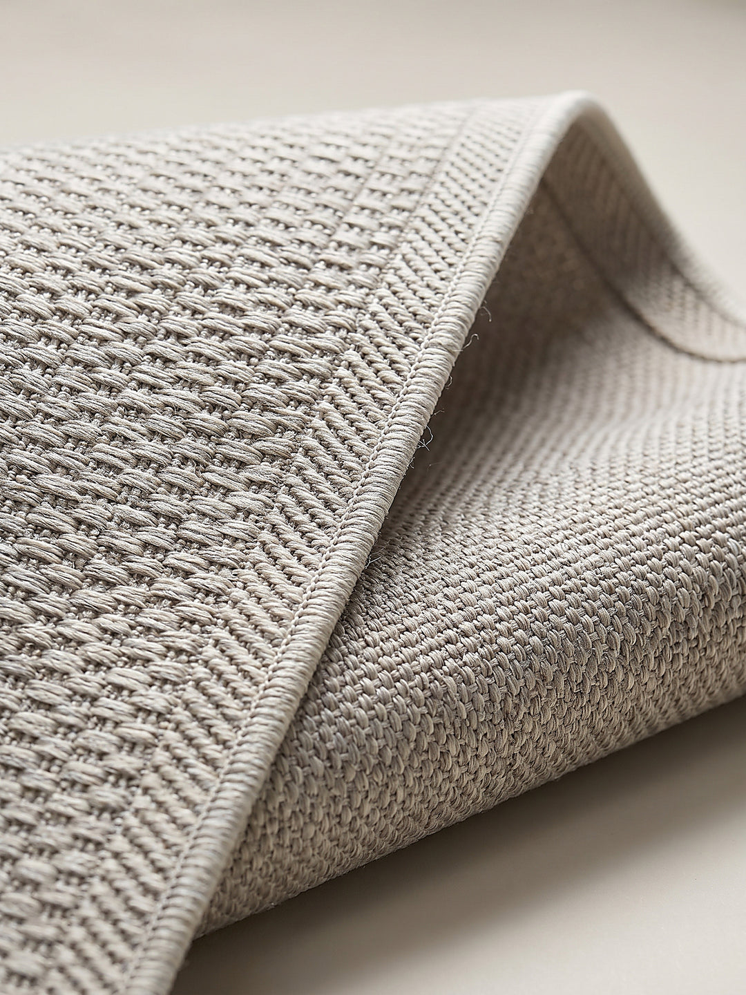 Teppich Creme Kante Verarbeitung_