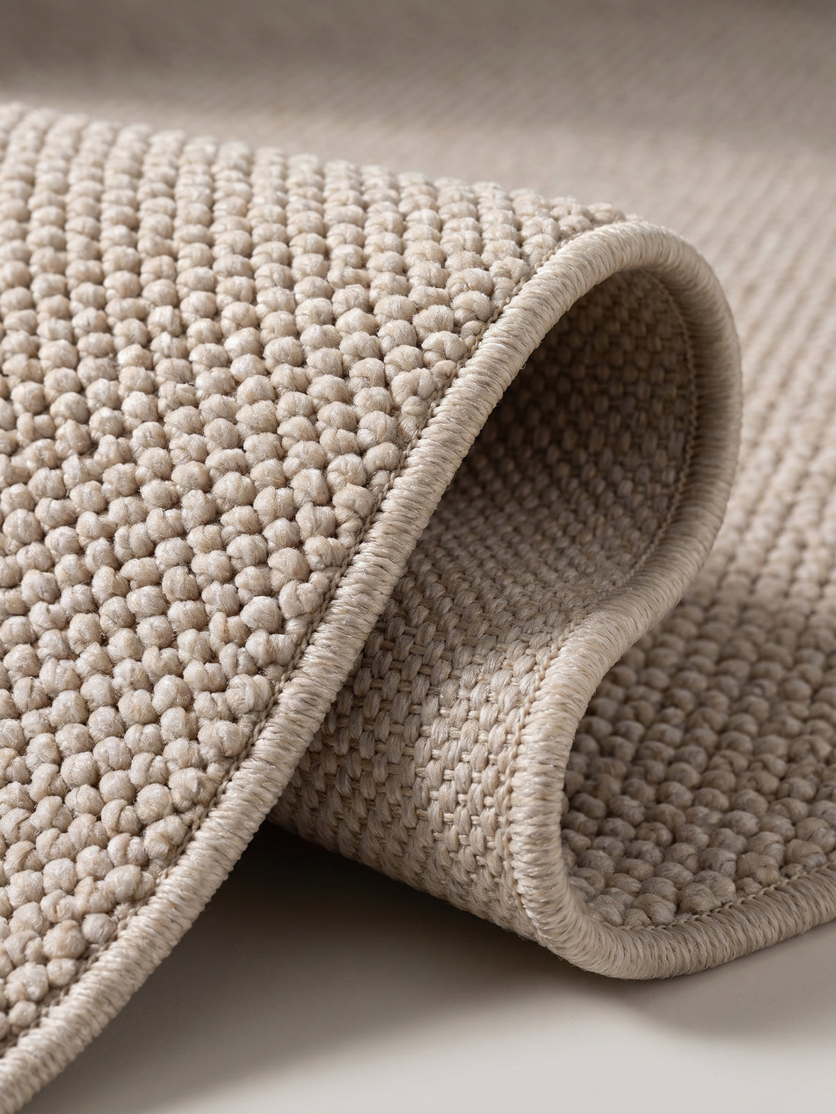 Teppich Beige rund Kante Rückseite_