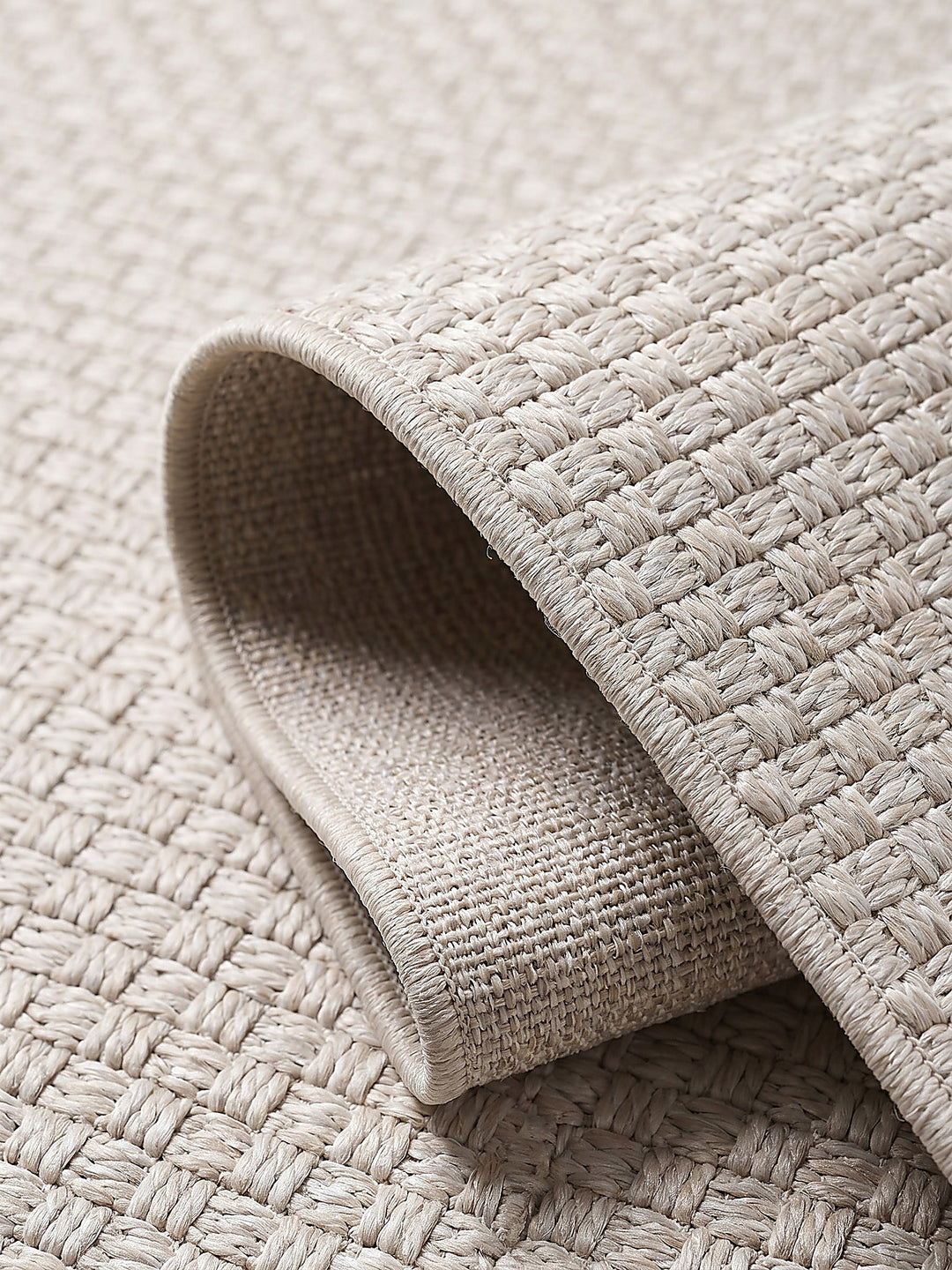 Teppich Beige Kante Verarbeitung_