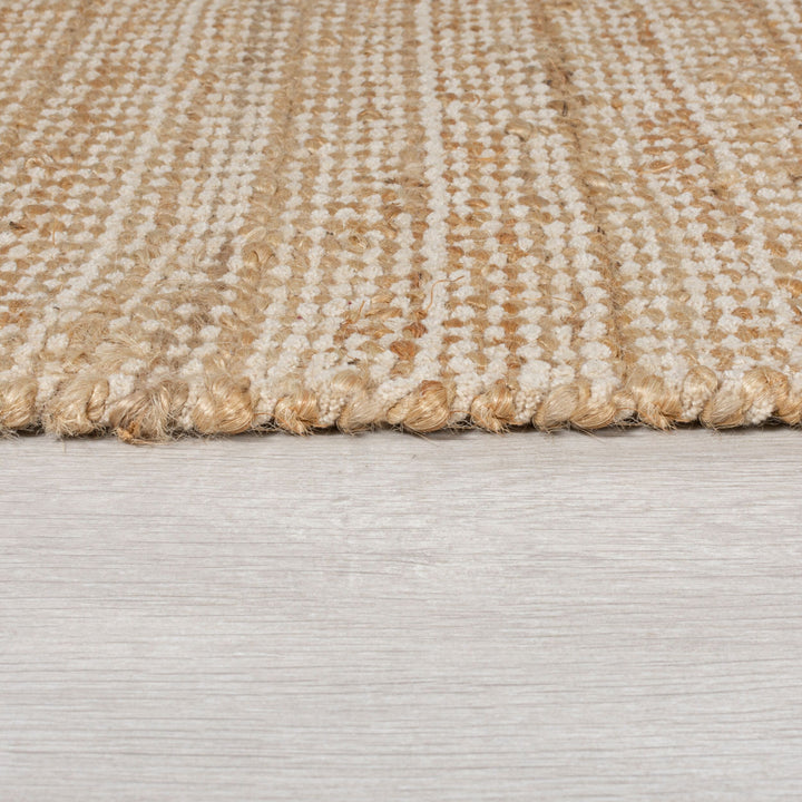 Handgewebter Teppich mit Fransen in Beige CONWY von Kadima Design - Natürlich & Stilvoll_Beige_#sku_BARK503119374603-BARK503119374604-BARK503119374605-BARK503119374606-BARK503119374607-BARK503119374608#