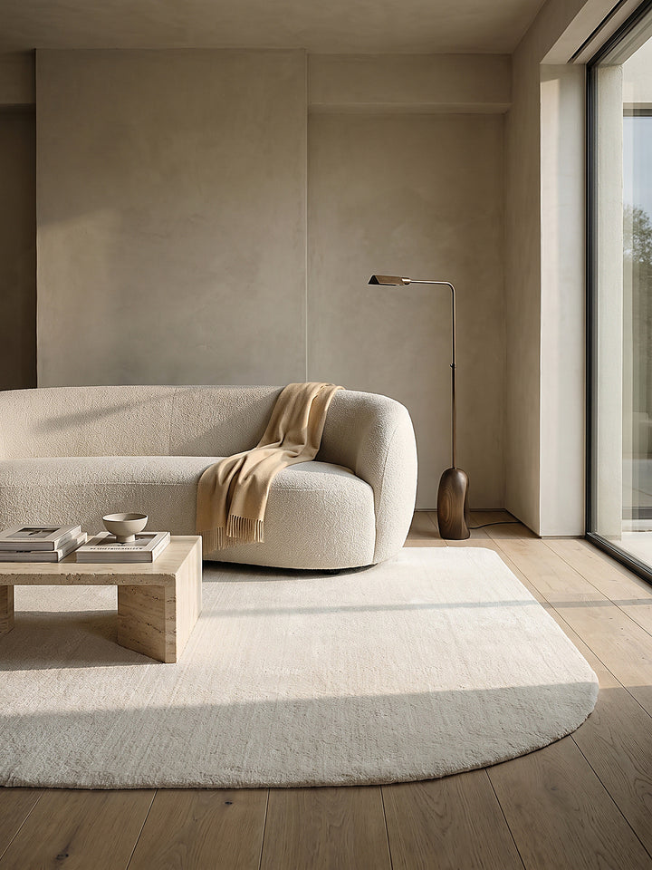 Teppich Creme rechteckig im modernen Wohnzimmer_