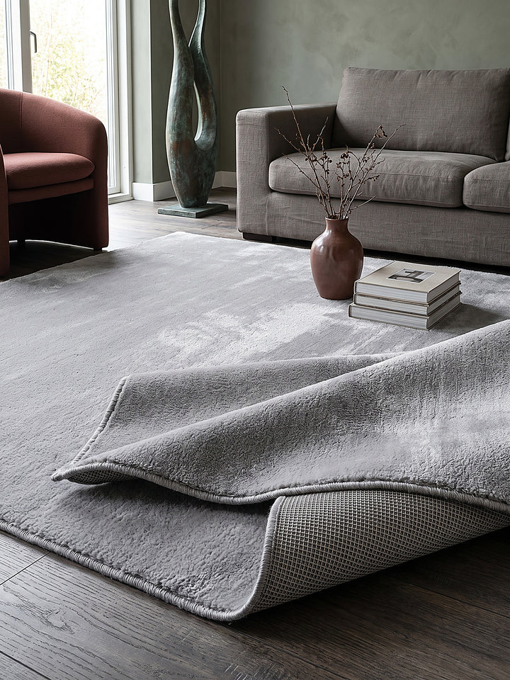 Teppich Grau rechteckig Editorial Styling_