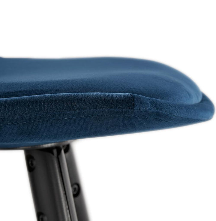 Blauer Samt-Barhocker - 75cm Sitzhöhe - schwarze Holzbeine - ergonomische Rückenlehne für Komfort an Kücheninseln - LURALI Kollektion_