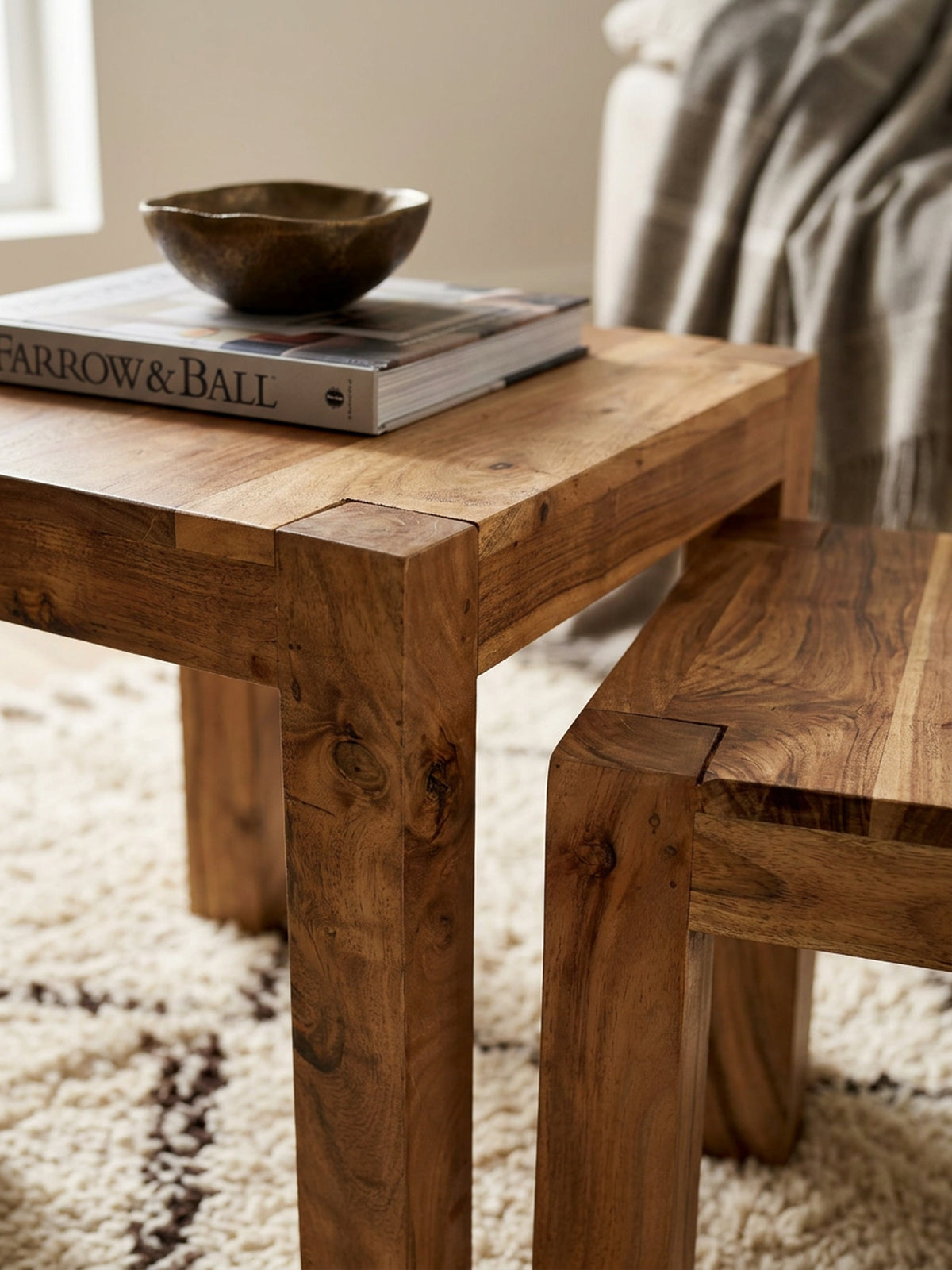 Holz Satztisch Set "NAKO"_ 3-teilig_ Landhaus-Stil_ Massivholz_ platzsparend_ 45x50x35 cm_ 37x38x30 cm_ 30x25x25 cm - KADIMA DESIGN_Farbe_ Braun_ Größe_ 45x35x50 cm_