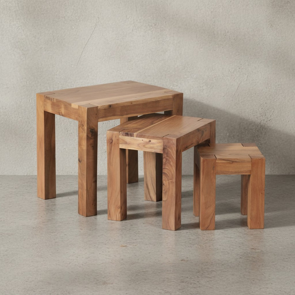 Holz Satztisch Set &quot;NAKO&quot;_ 3-teilig_ Landhaus-Stil_ Massivholz_ platzsparend_ 45x50x36 cm_ 37x38x30 cm_ 30x25x25 cm - KADIMA DESIGN_Farbe_ Beige_ Größe_ 50x36x45 cm_