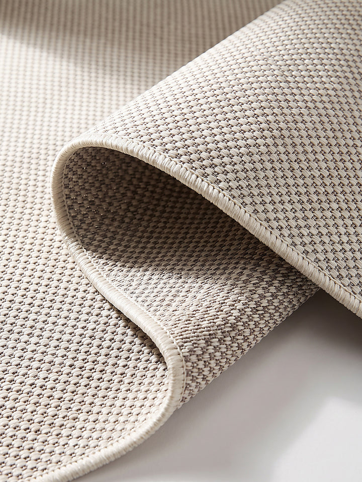 Teppich Creme Kante Verarbeitung_