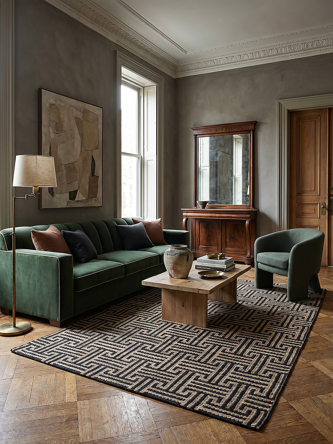 Teppich Natur-Schwarz rechteckig Editorial Interior als Designobjekt drapiert hochwertige Wohnaccessoires_