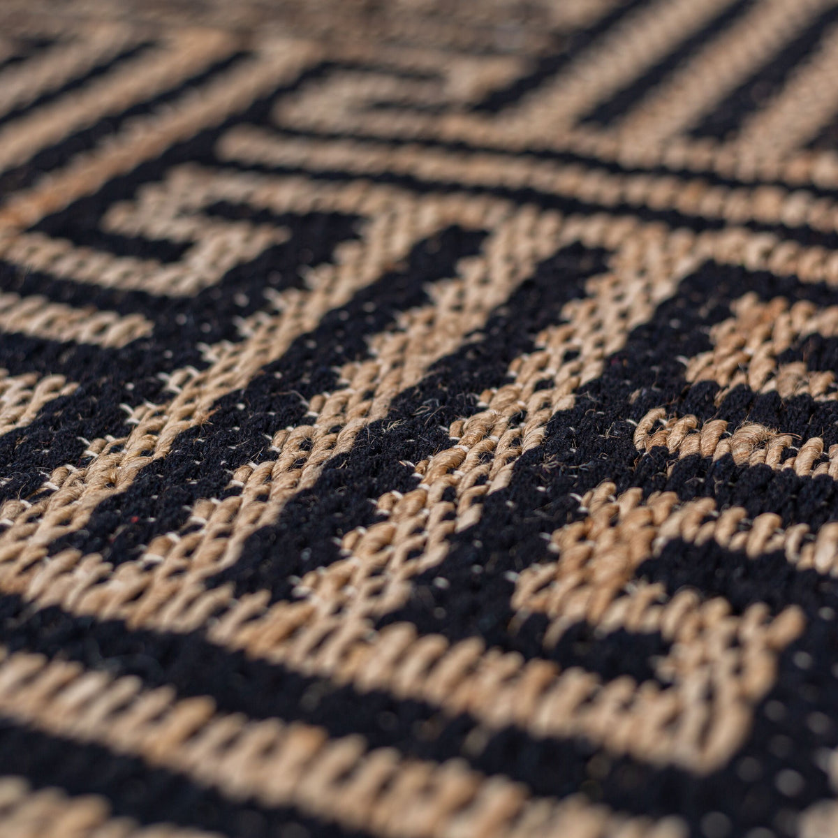 Teppich Flachgewebe Geometrisch - verflochtenes Linien - Flur Natur-Schwarz Läufer
