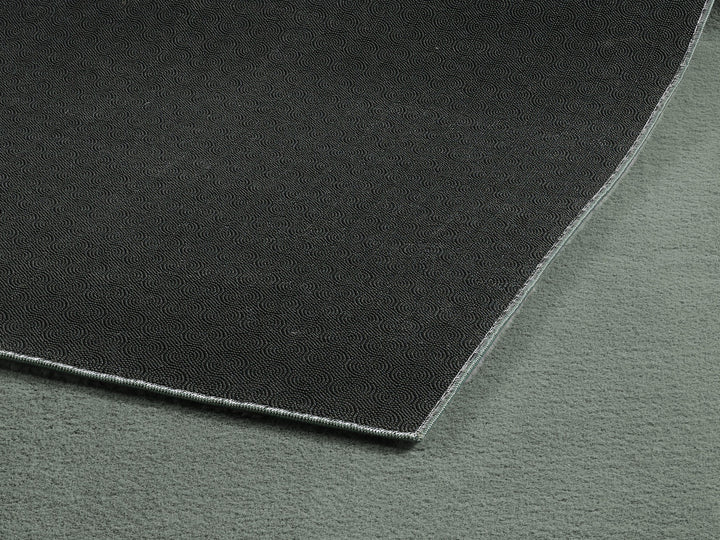 Grün Teppich Kurzflor einfarbig mit samtig weichem Flor im reduzierten Wohnstil Kollektion RUTOR_