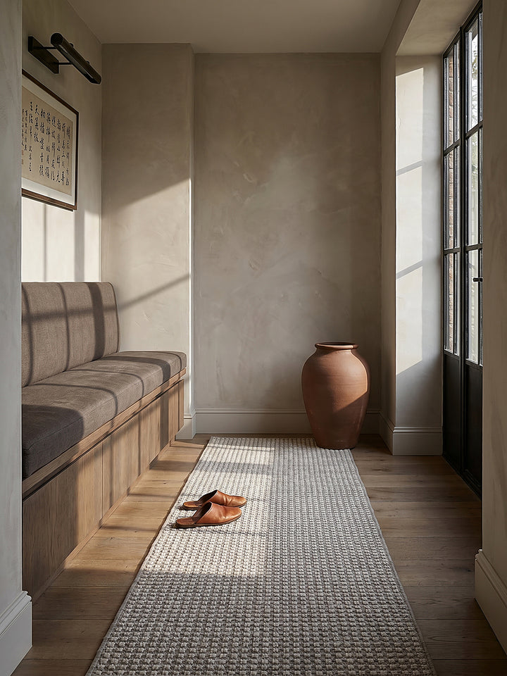 Teppich Grau Läufer im modernen Wohnzimmer_