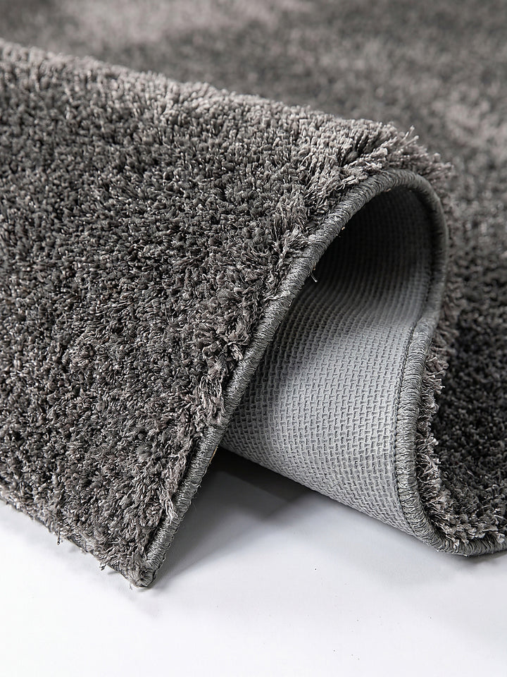 Teppich Dark Grey Kante Verarbeitung_