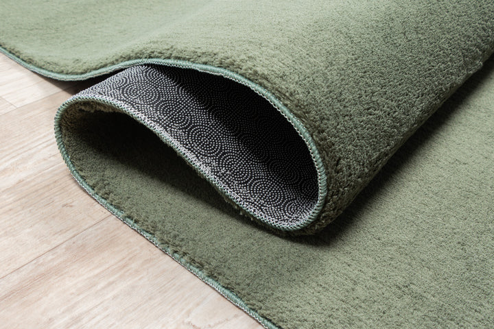 Teppich Hochflor unifarben aus hochwertigem Polyester im reduzierten Wohnstil ALDAN Serie_