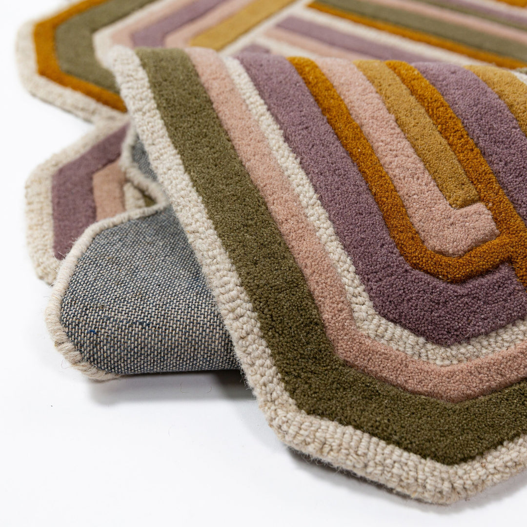 Teppich Flieder rechteckig Wool Einrichtung Wohnidee Bodenbelag SOAR_