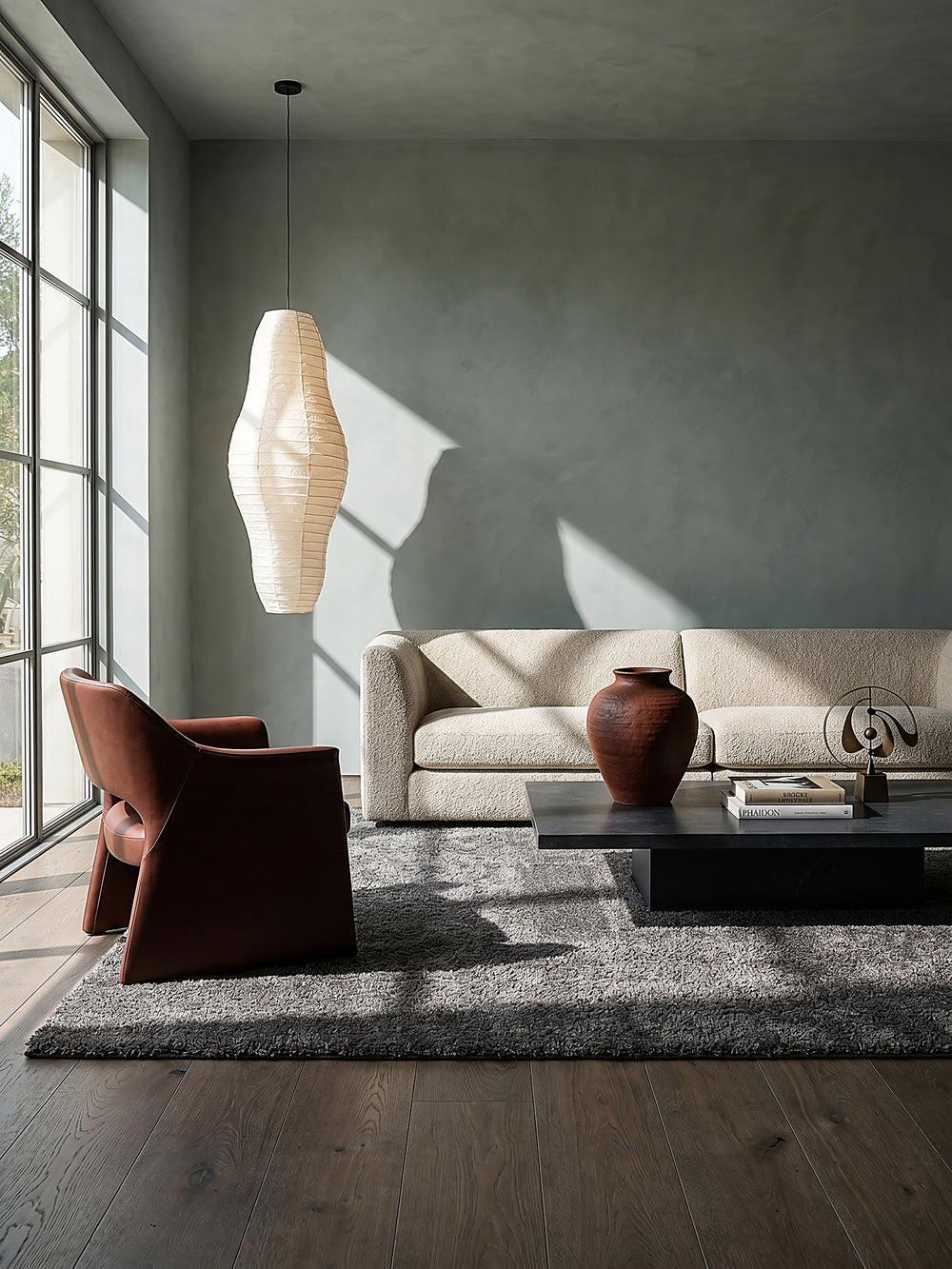 Teppich Dark Grey rechteckig im modernen Wohnzimmer_