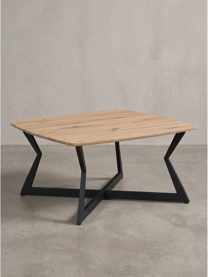 Eiche Optik Tischplatte mit abgerundeten Ecken des quadratischen Couchtisches 75x75 cm auf schwarzem Metallrahmen_