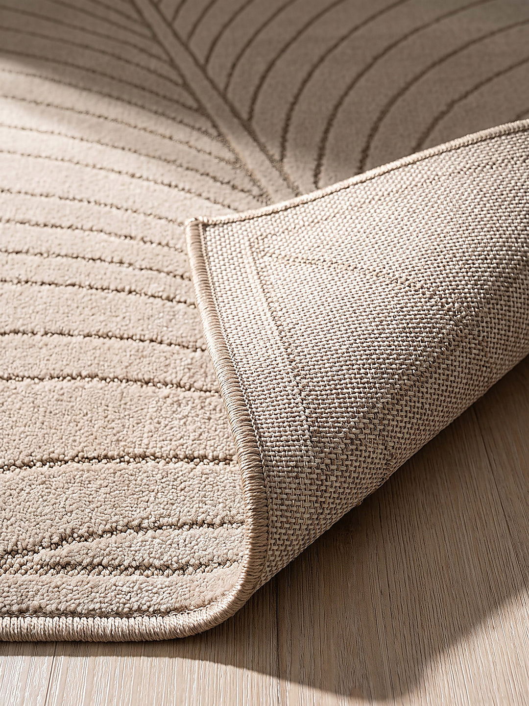 Teppich Beige Kante Verarbeitung_