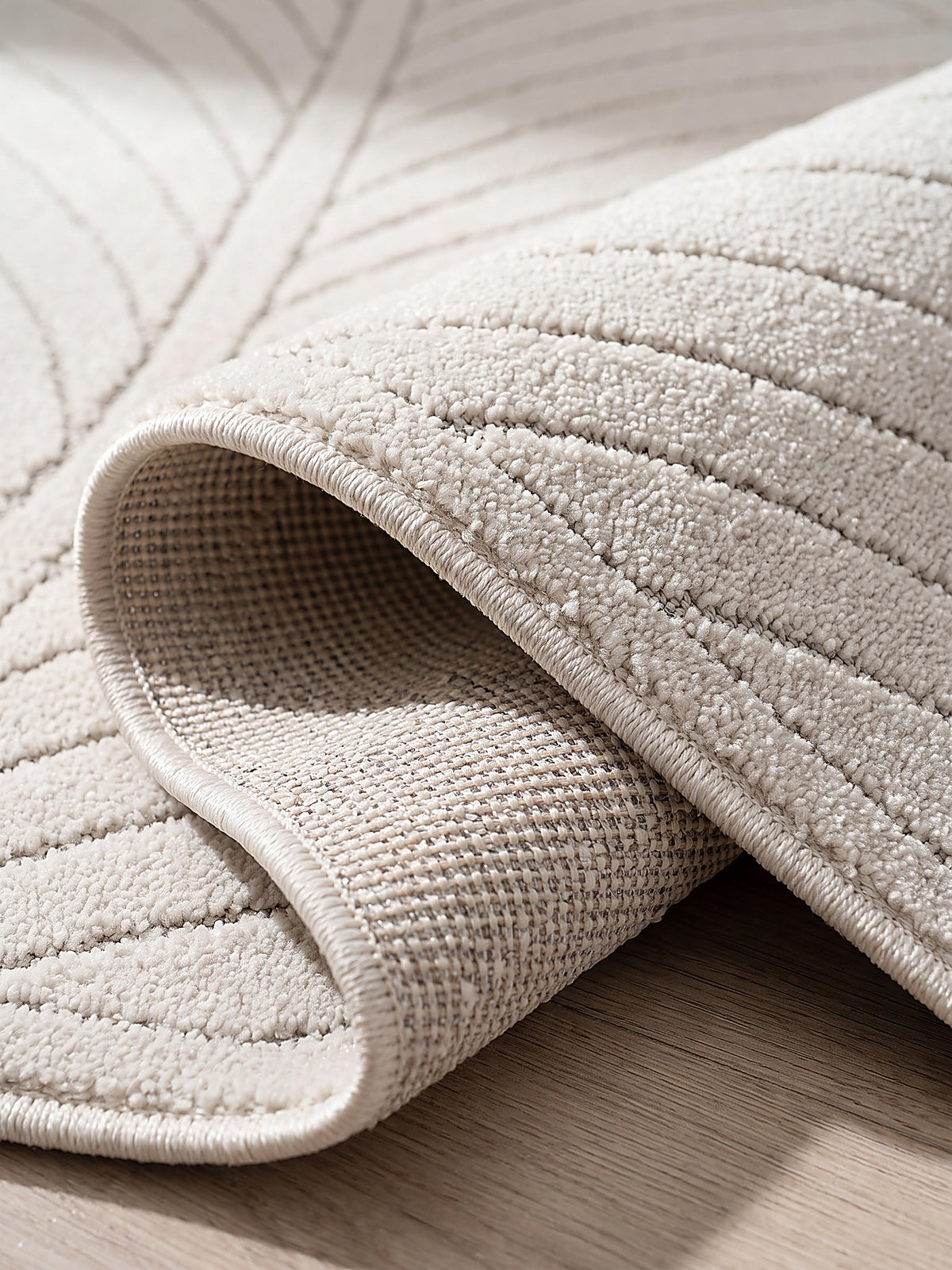 Teppich Creme Kante Verarbeitung_