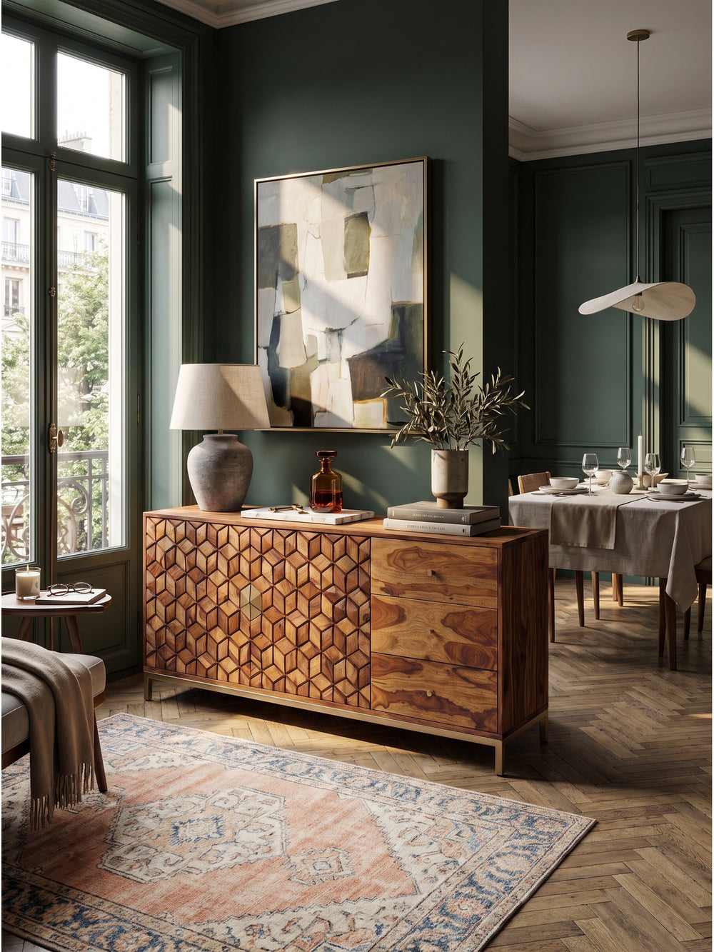 Luxuriöses Sideboard aus Sheesham Massivholz 180 cm mit geometrischem 3D-Muster im eleganten Wohnzimmer auf Eichen-Fischgrätparkett_
