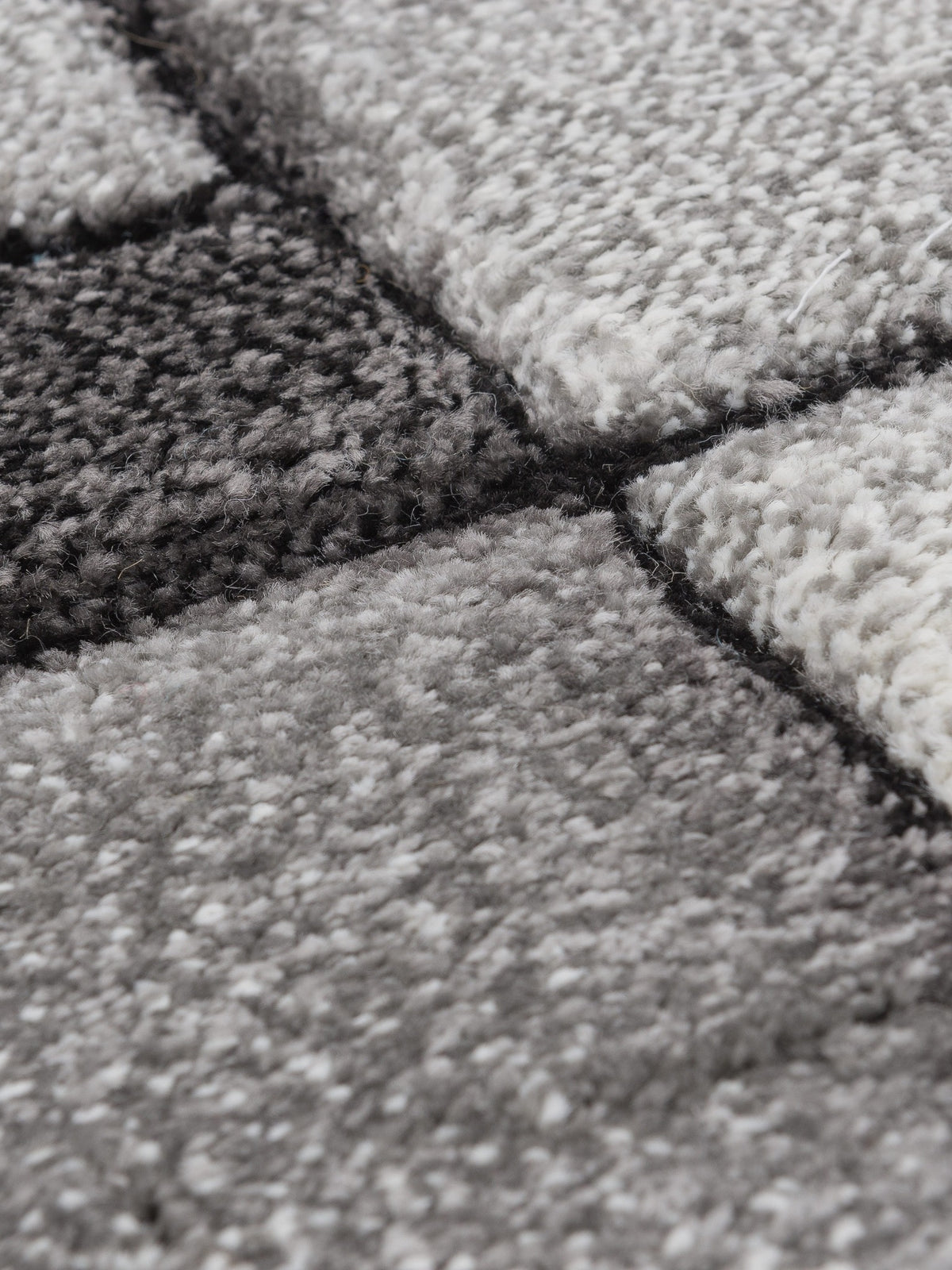 Kurzflorteppich Anthrazit patchwork aus hochwertigem Polypropylen für puristische Einrichtung Kollektion BIENO_