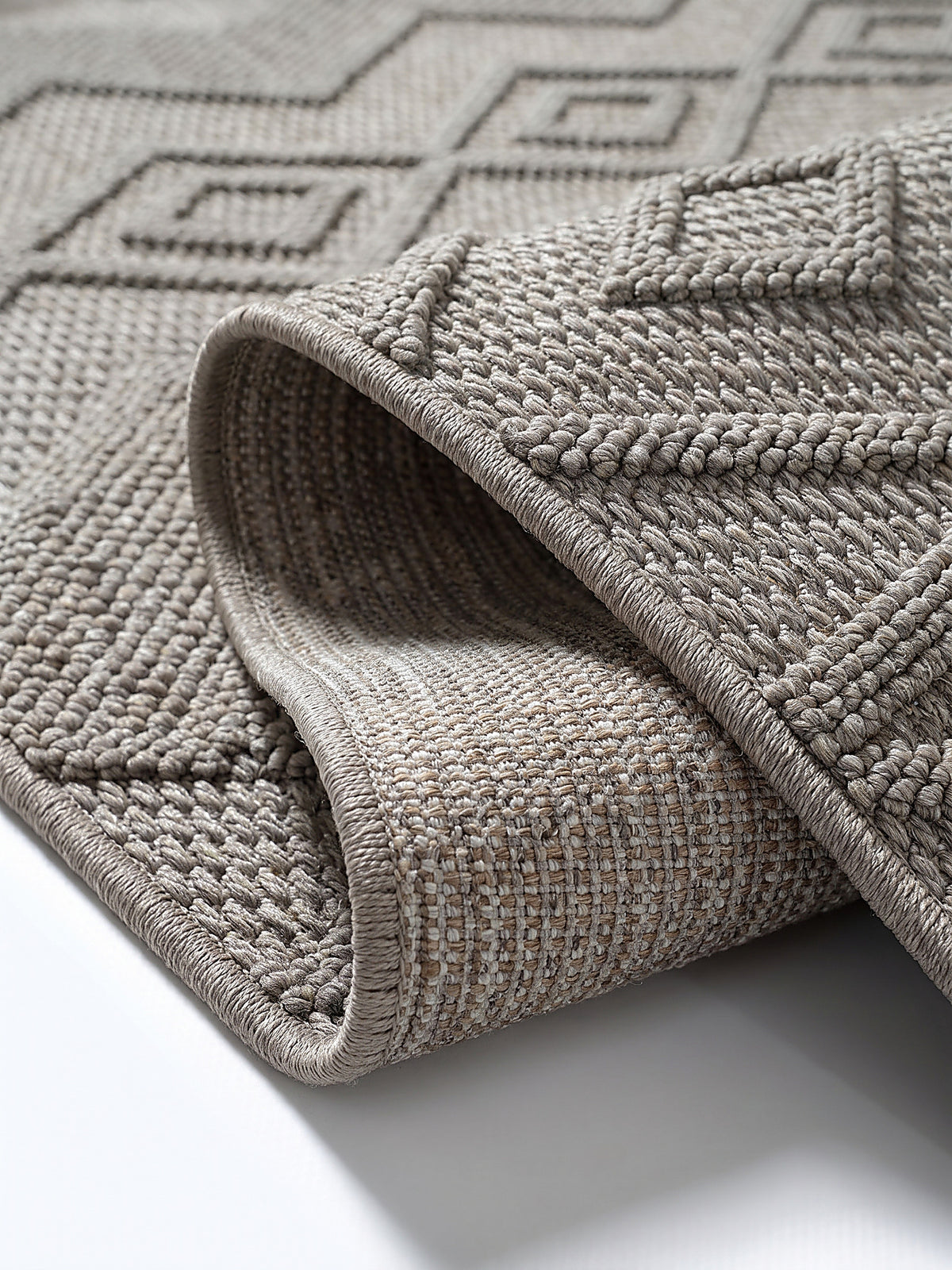 Teppich Beige Kante Verarbeitung_