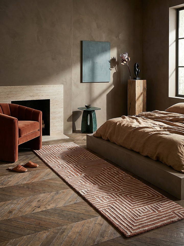 Teppich Terrakotta Läufer im Wohnzimmer mit Couchtisch und Wohnaccessoires Wohnidee skandinavisch modern_