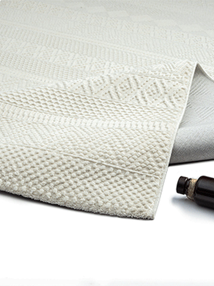 Teppich Creme rechteckig Polyester (recycelt) Einrichtung Wohnidee Bodenbelag KASOS_