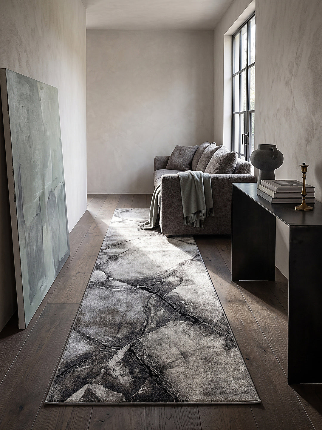 Teppich Grau Läufer im modernen Wohnzimmer_